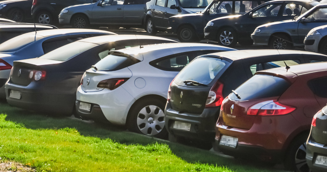 В Покровском-Стрешневе на месте незаконной автостоянки появилась парковка на 40 машино-мест